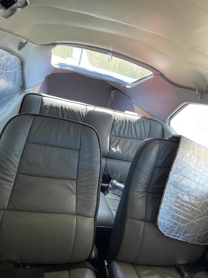 1981 Cessna 210, photo 3