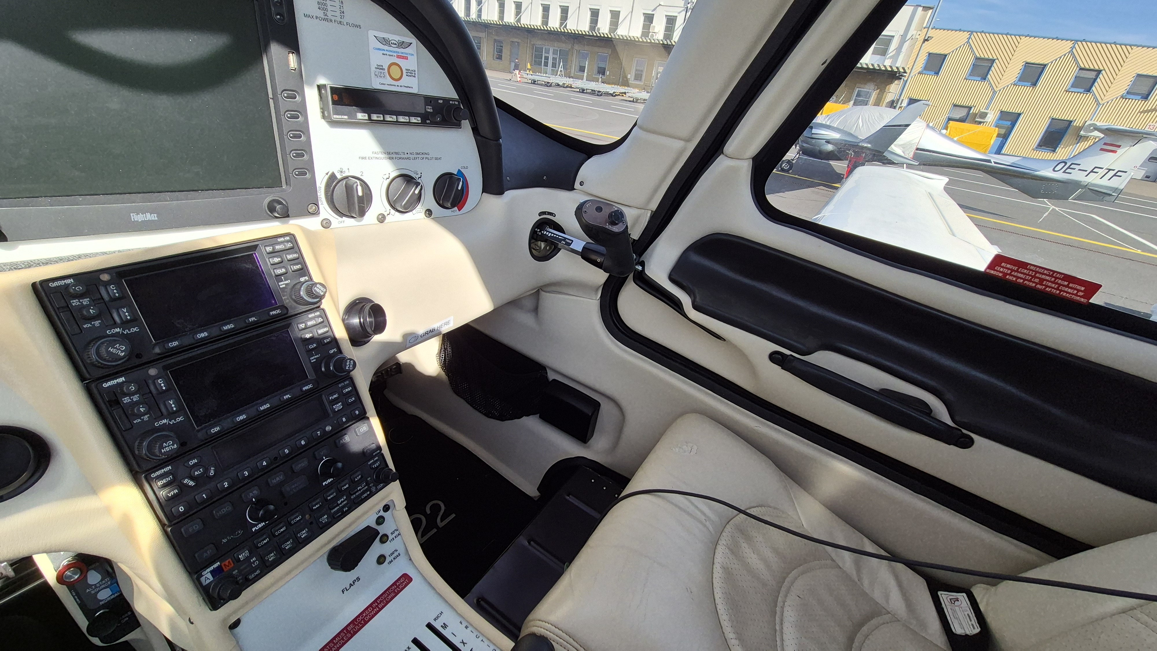 시러스 SR22 G2 GTS 2006 사진 6