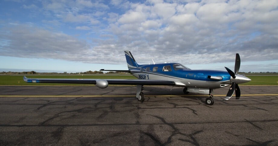 Piper M700