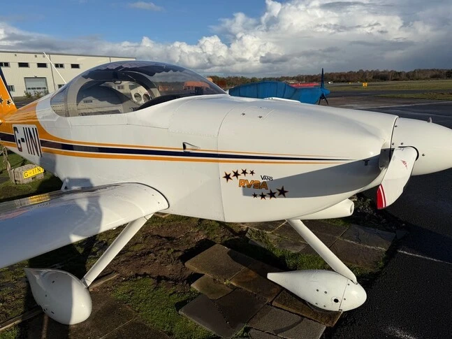 2004 Vans RV 9 for sale