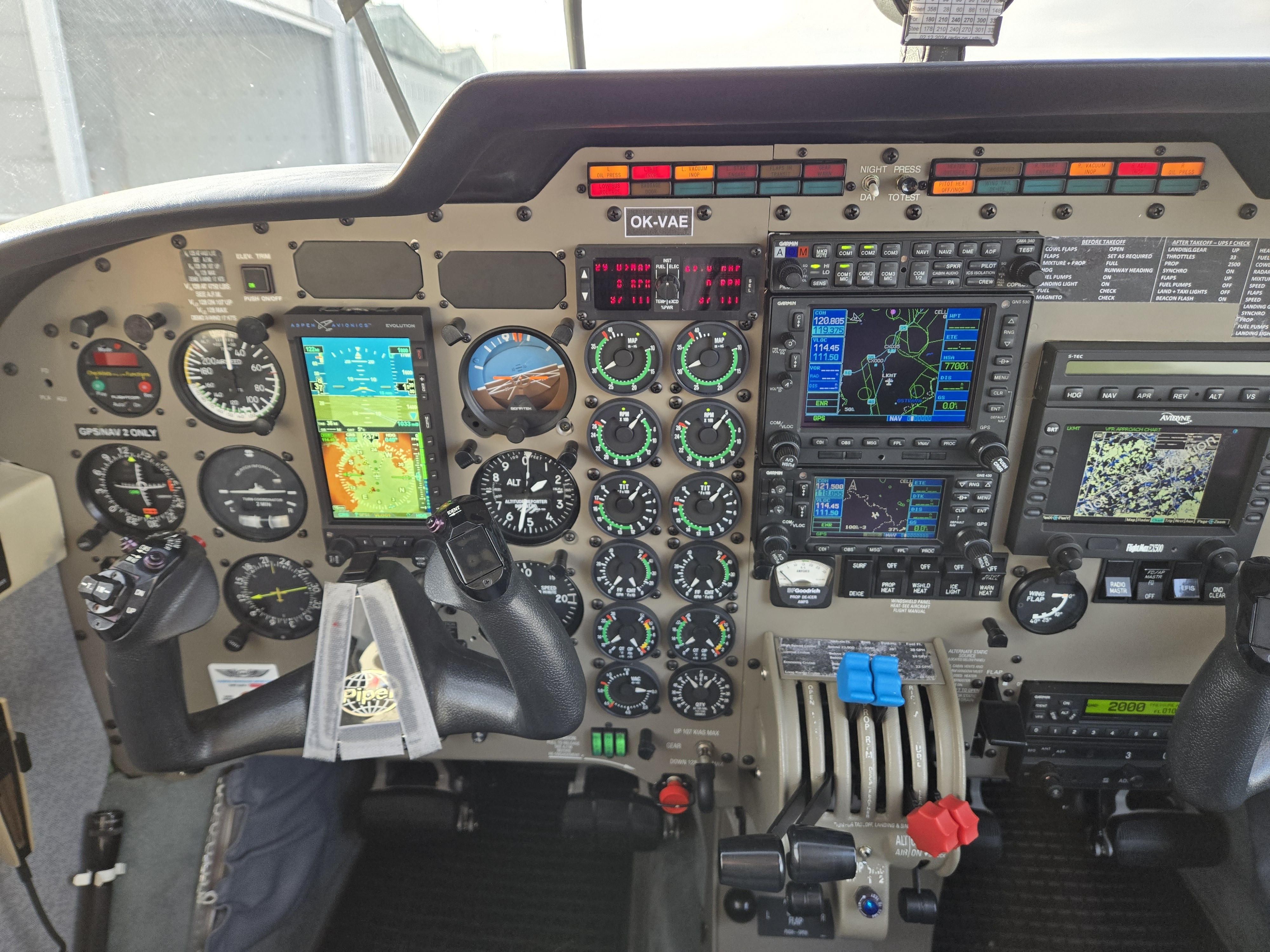 파이퍼 Seneca V 2001 사진 4