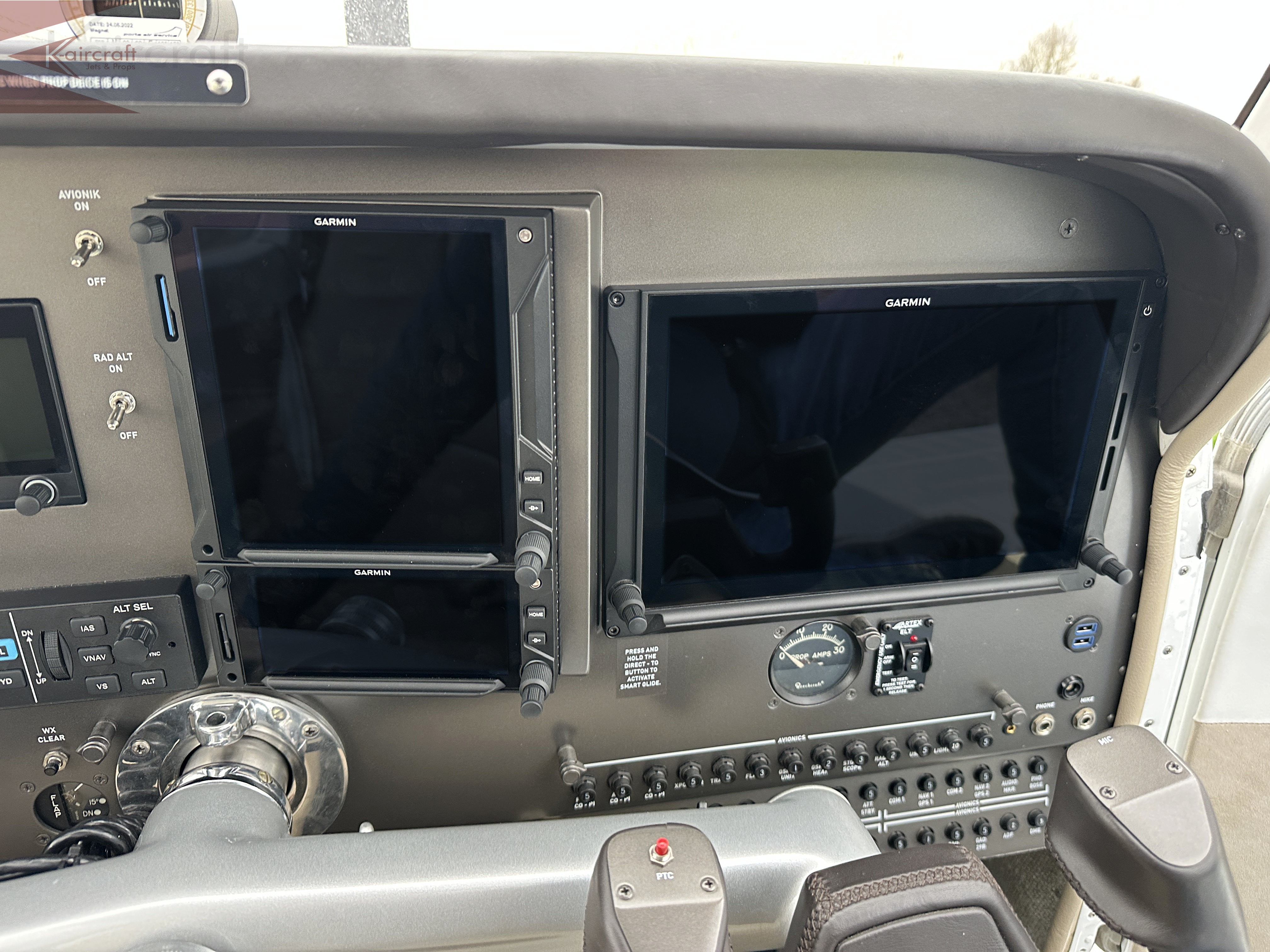 비치크래프트 F33A Bonanza 1990 사진 8