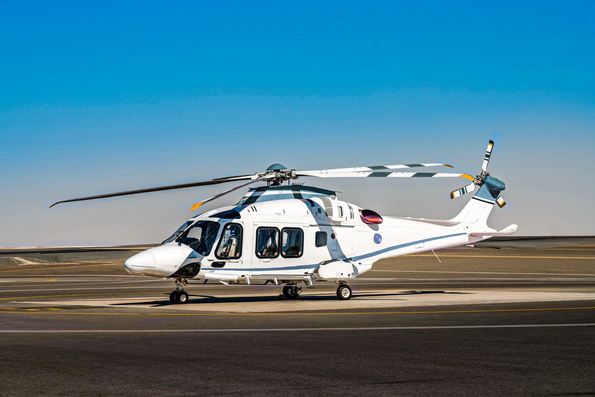 2018 Leonardo AW169, photo 1