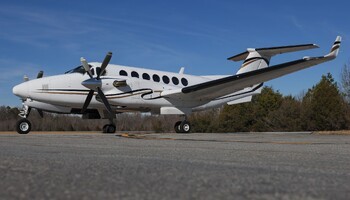 1999 Beechcraft King Air 350, South Africa, photo 2