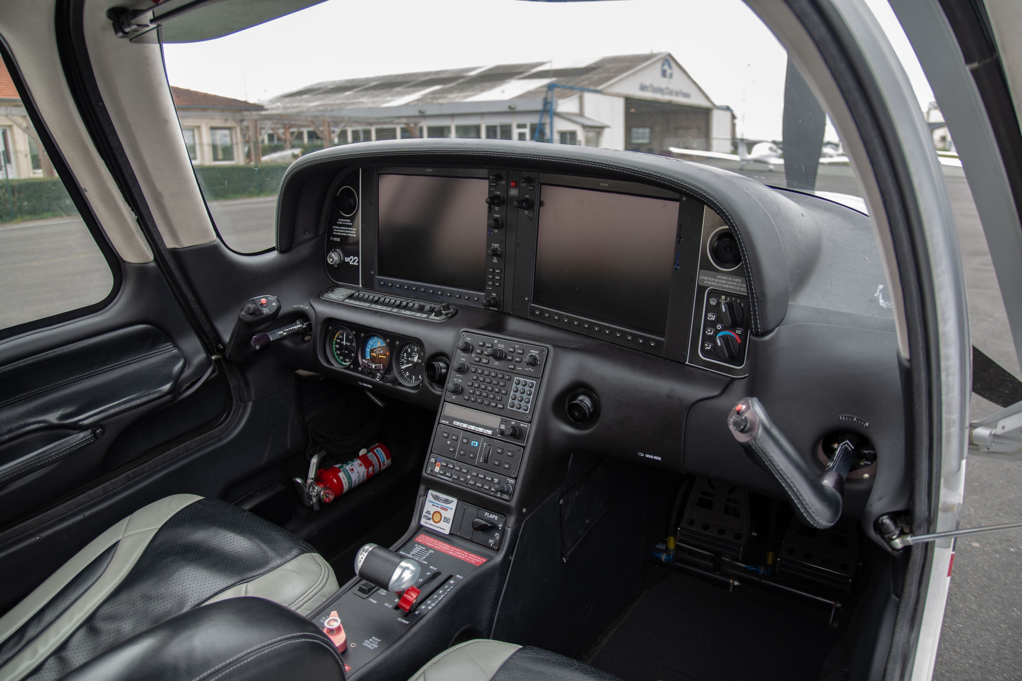 시러스 SR22 G5 GTS 2013 사진 8