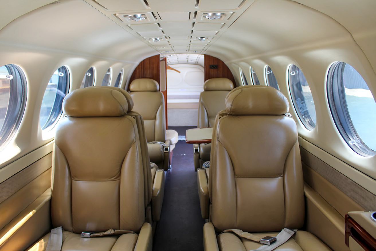 2007 Beechcraft King Air 350, photo 2