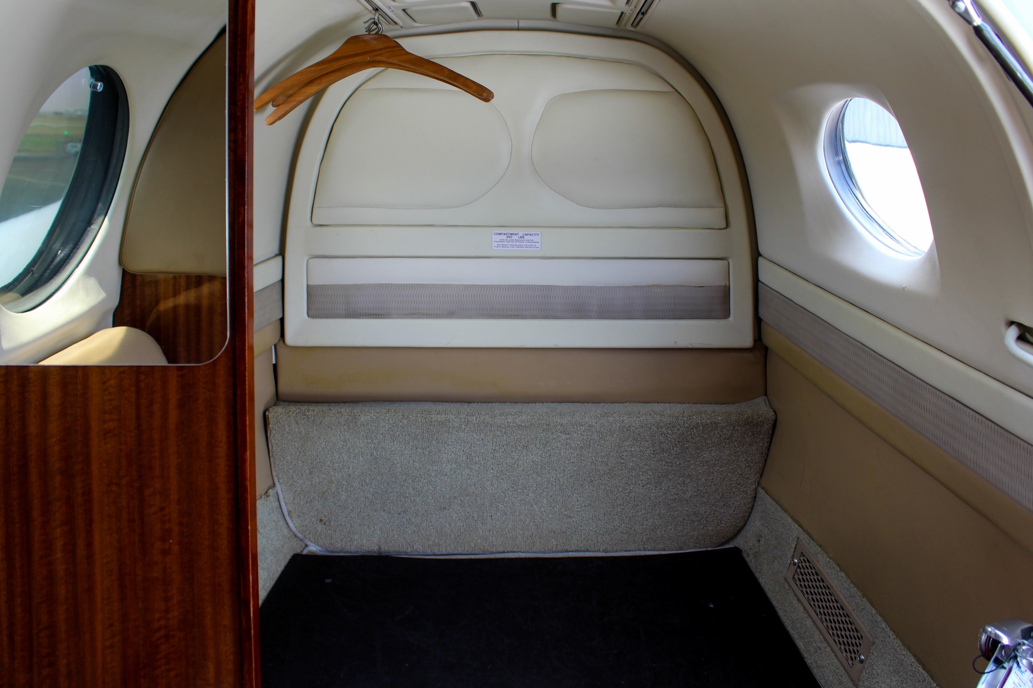 2007 Beechcraft King Air 350, photo 4