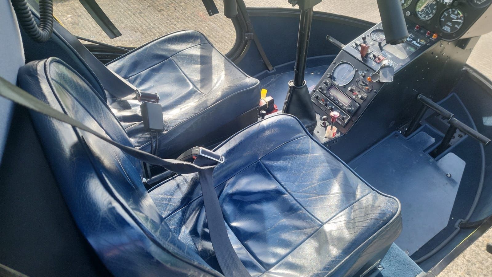 로빈슨 R22 Beta 1990 사진 7