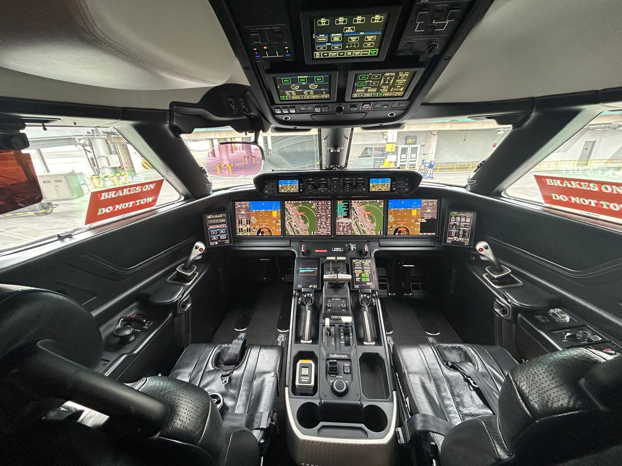 2022 Gulfstream G600 thumbnail 2