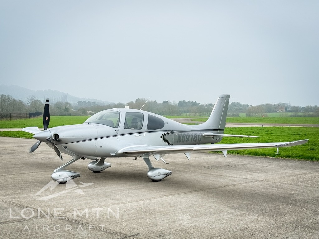 시러스 SR22T G6 2023 사진 1