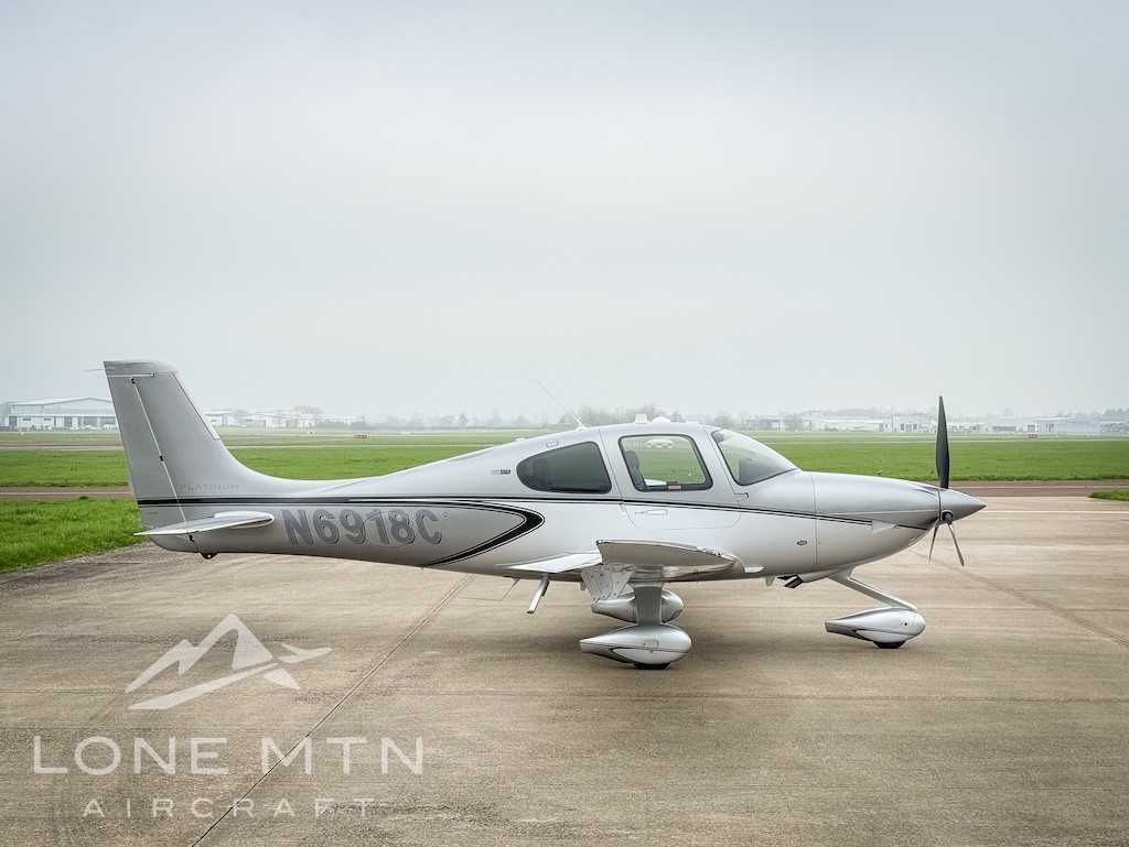 시러스 SR22T G6 2023 사진 6