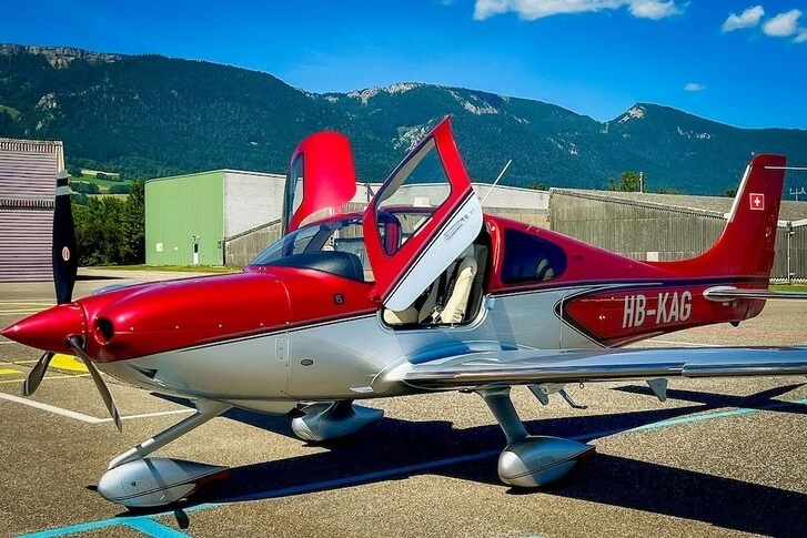 2022 Cirrus SR22T G6 GTS, Switzerland, photo 1