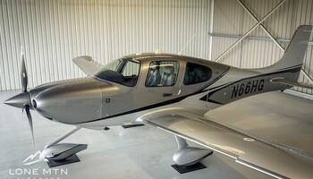 2024 Cirrus SR22T G7 GTS, England, United Kingdom (G-SVNN), photo 2