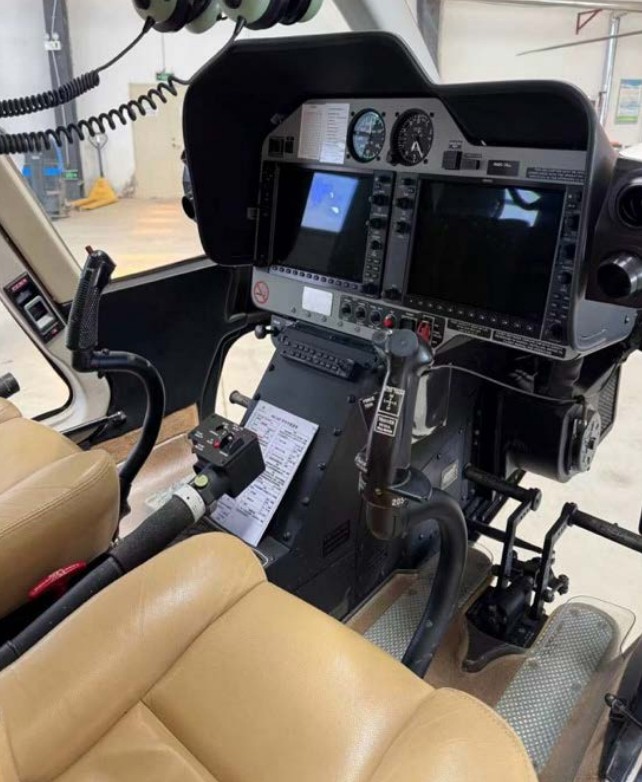 2017 Bell 407GXP, photo 2
