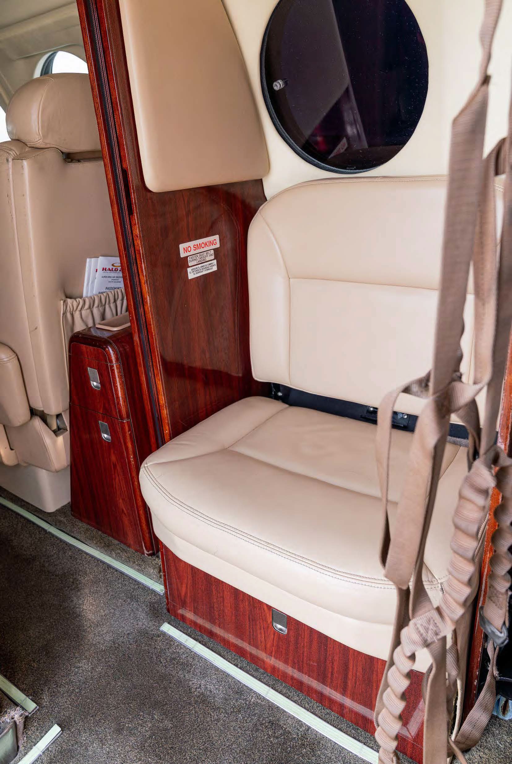 2008 Beechcraft King Air B200GT (C-GGPX), photo 6