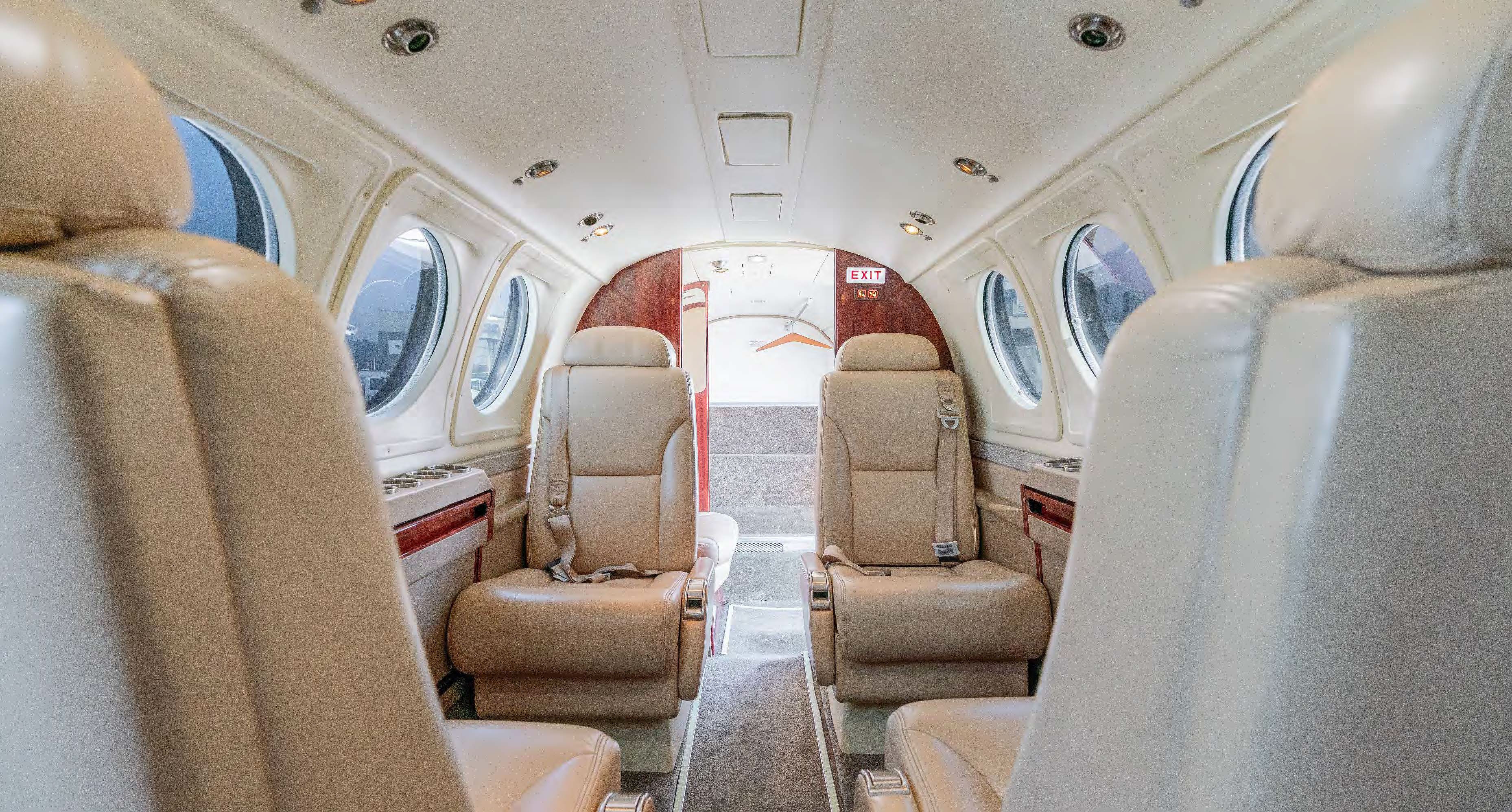 2008 Beechcraft King Air B200GT (C-GGPX), photo 3