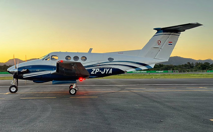 1980 Beechcraft King Air F90, photo 1