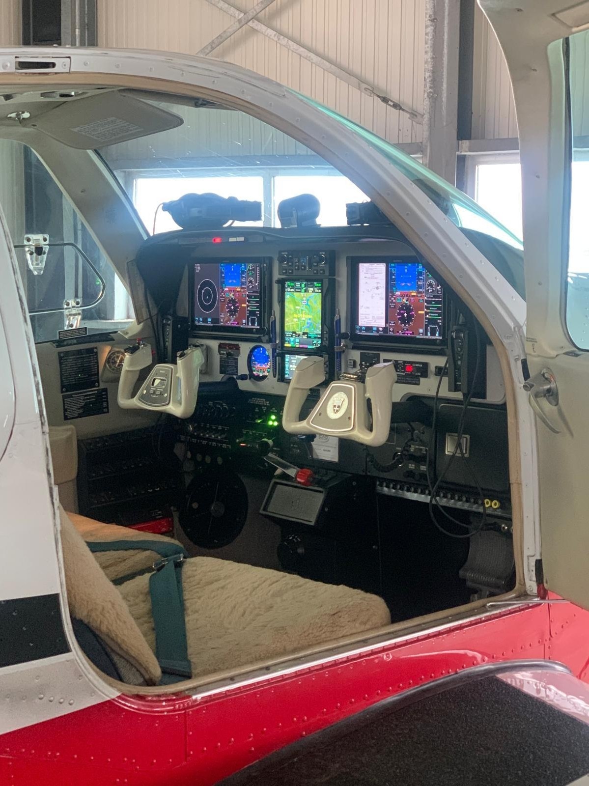 1991 Beechcraft B36TC Bonanza, photo 6