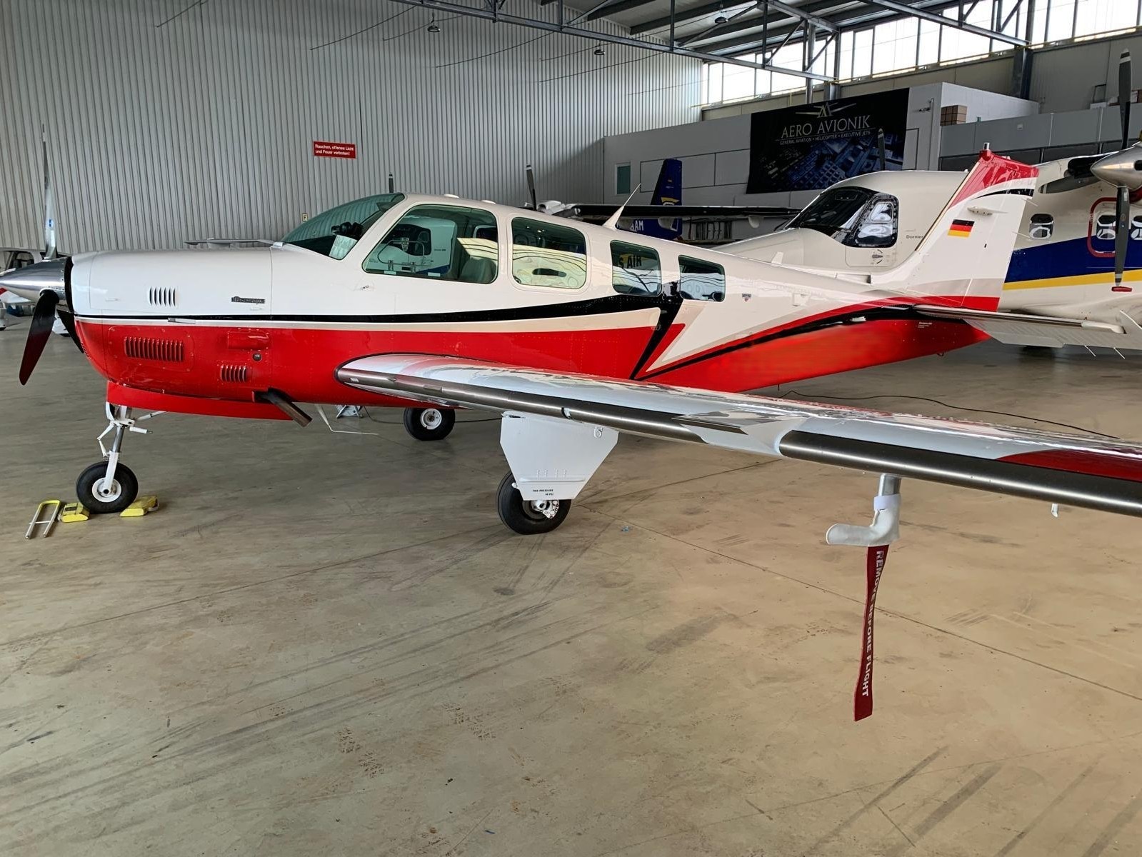 1991 Beechcraft B36TC Bonanza, photo 1