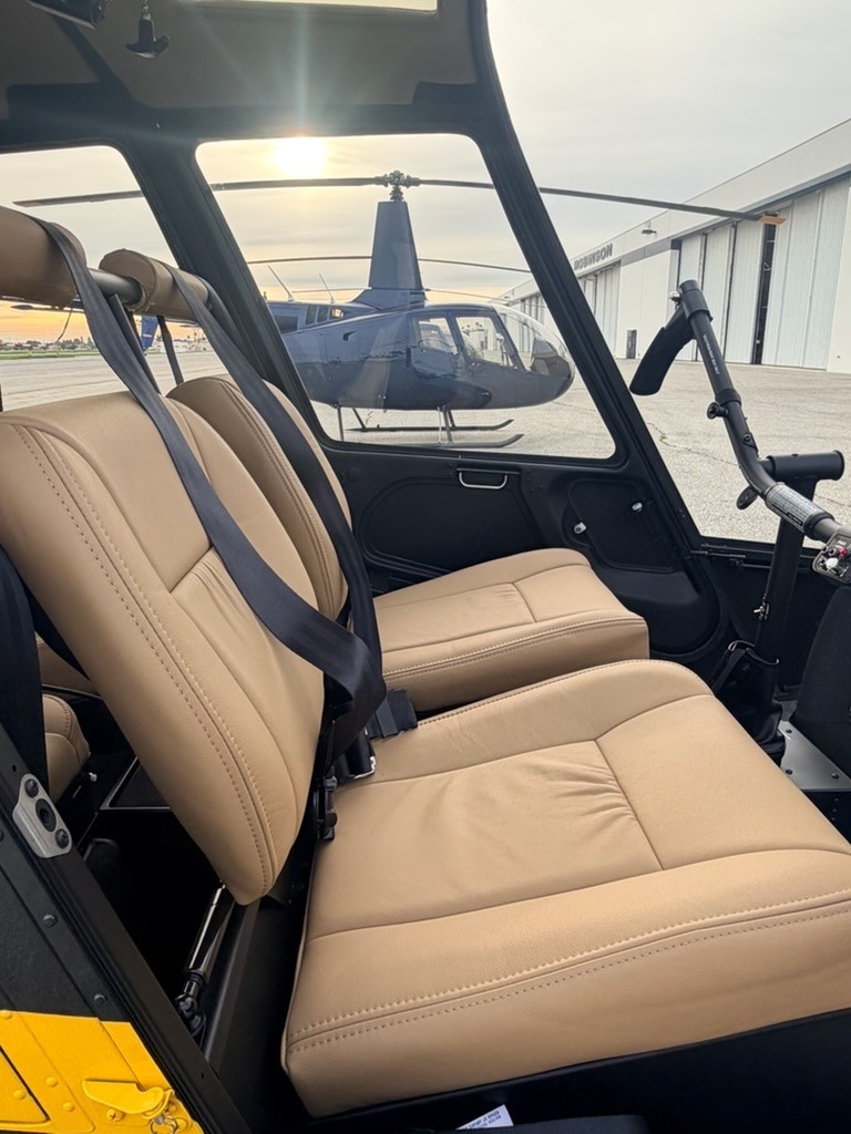 로빈슨 R44 Raven II 2026 사진 5