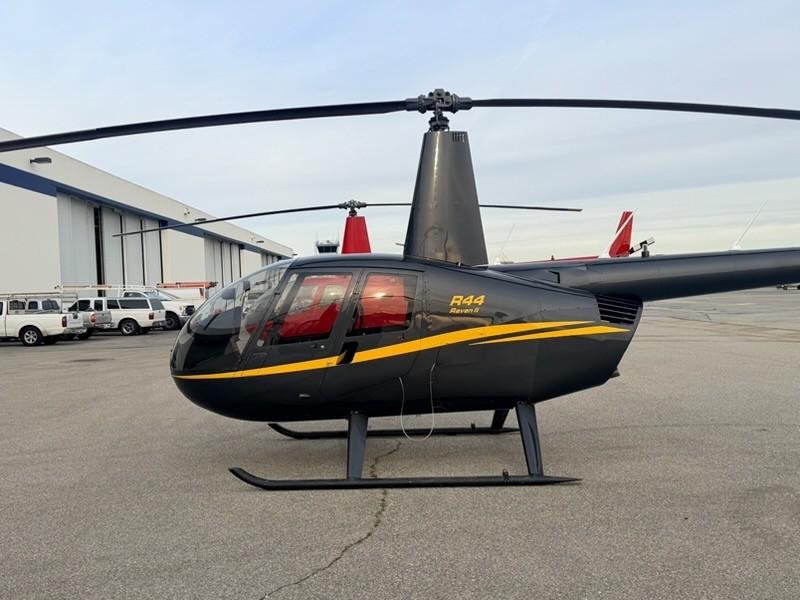 로빈슨 R44 Raven II 2026 사진 3