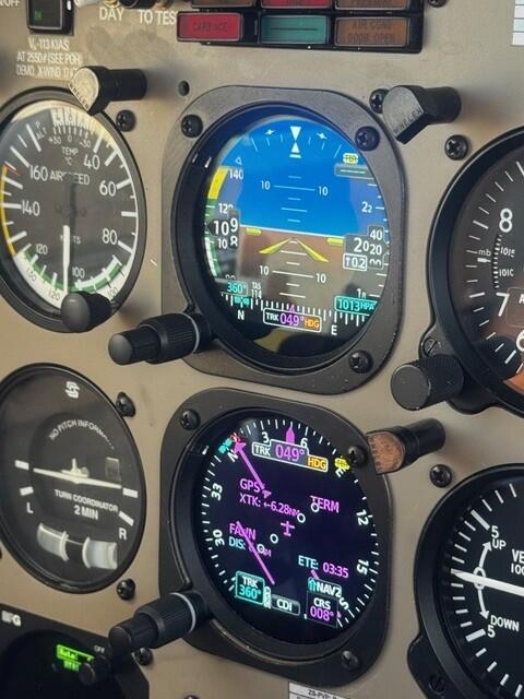 파이퍼 Archer III 2000 사진 7