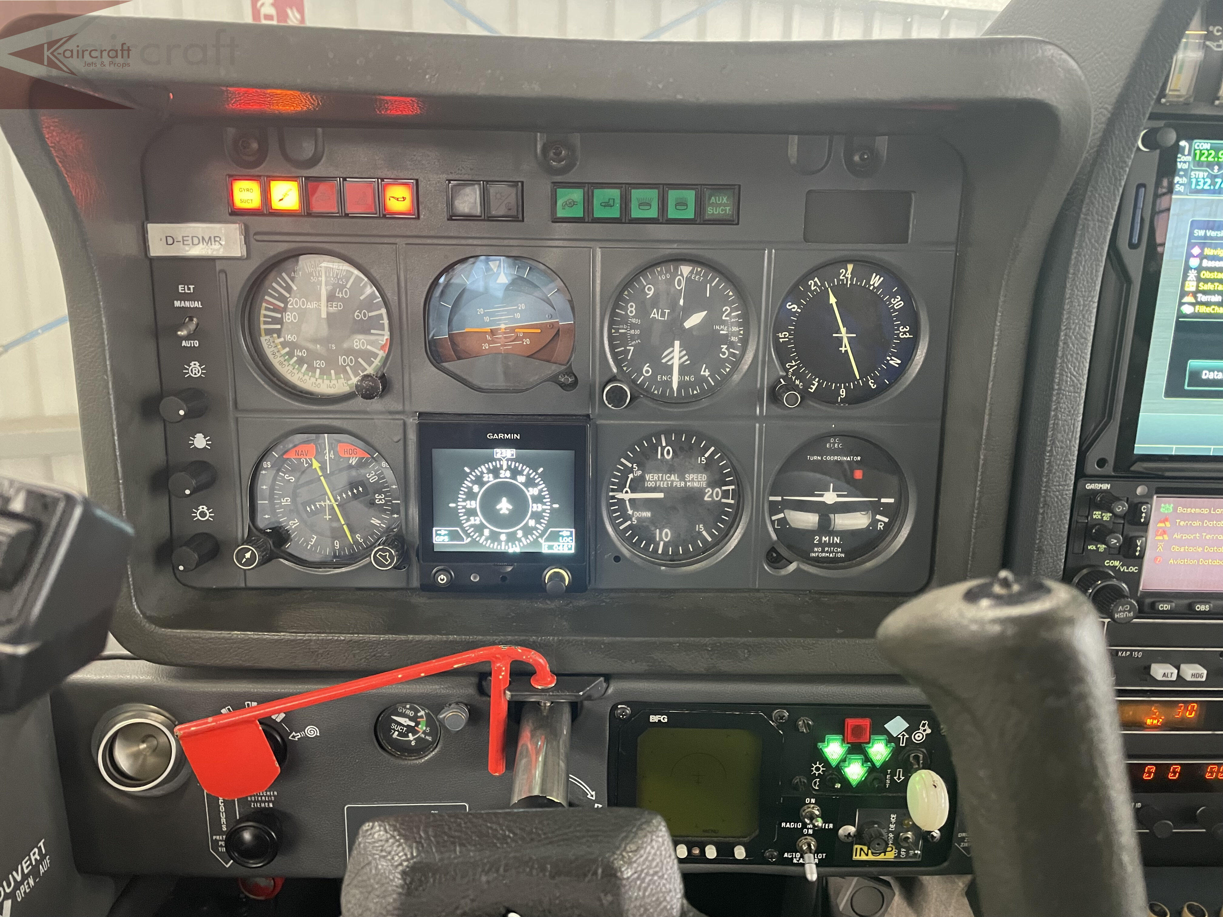 소카타 TB-21 Trinidad 1989 사진 6