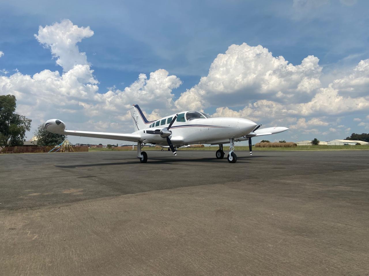 1978 Cessna 402B, photo 1