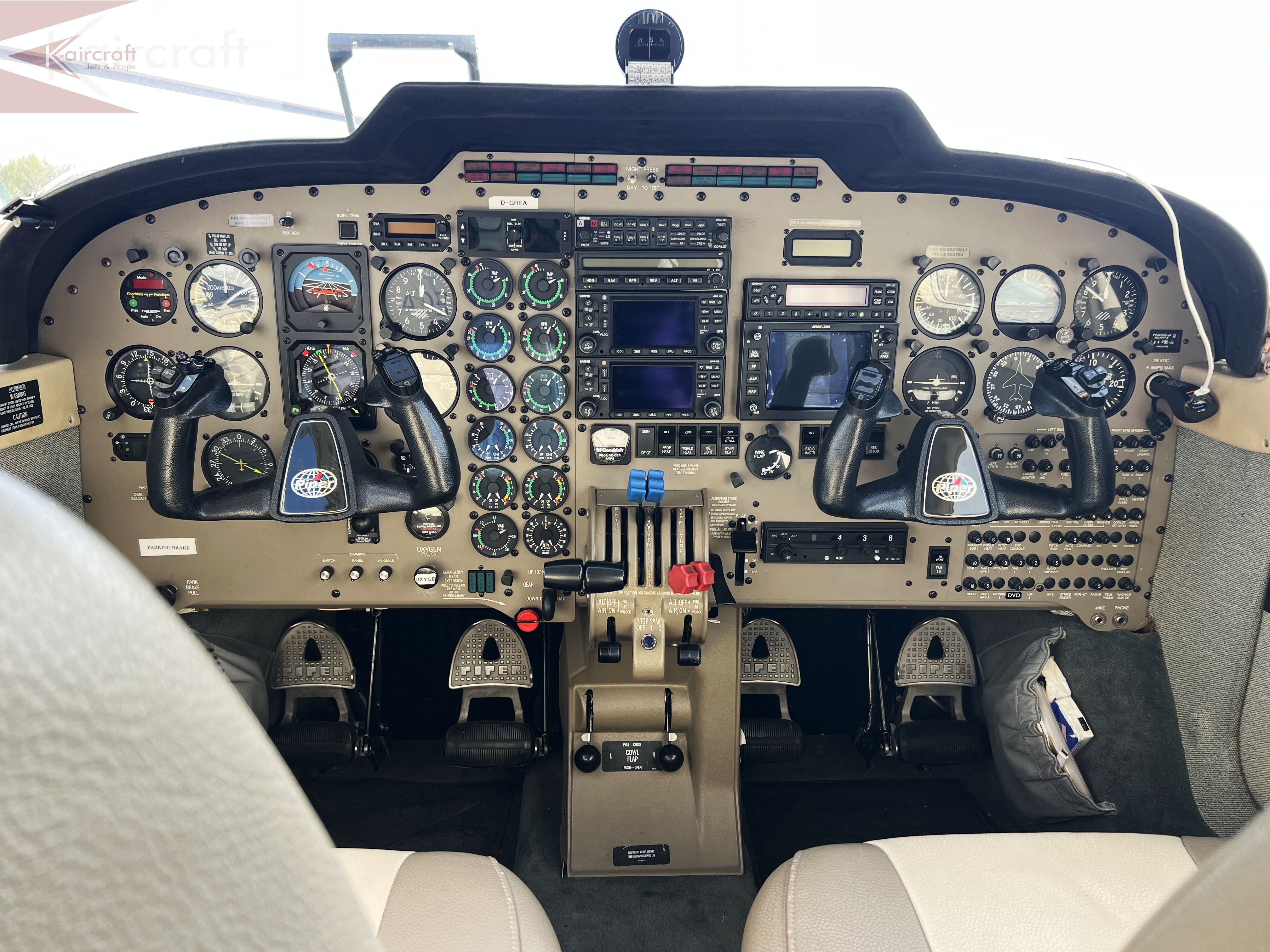 파이퍼 Seneca V 2000 사진 7