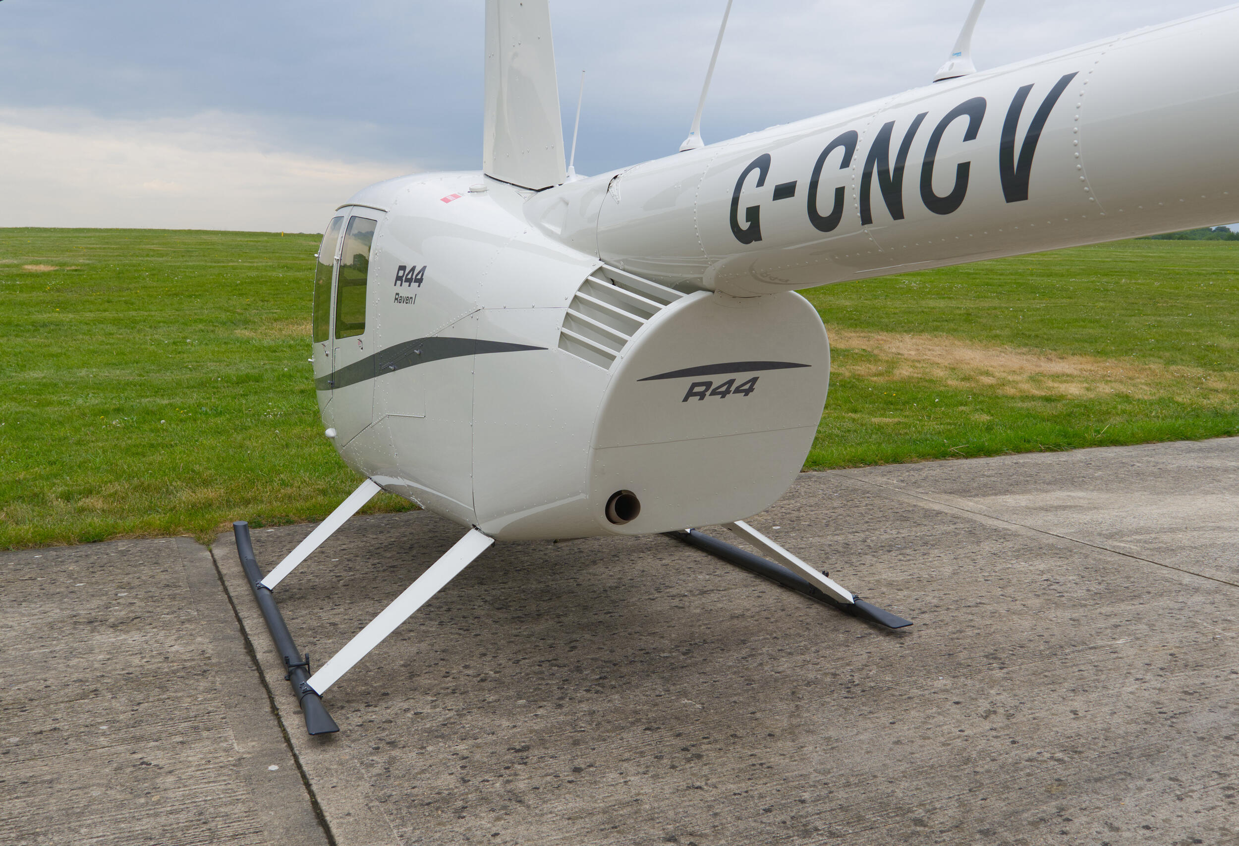 로빈슨 R44 Raven I 2026 사진 2