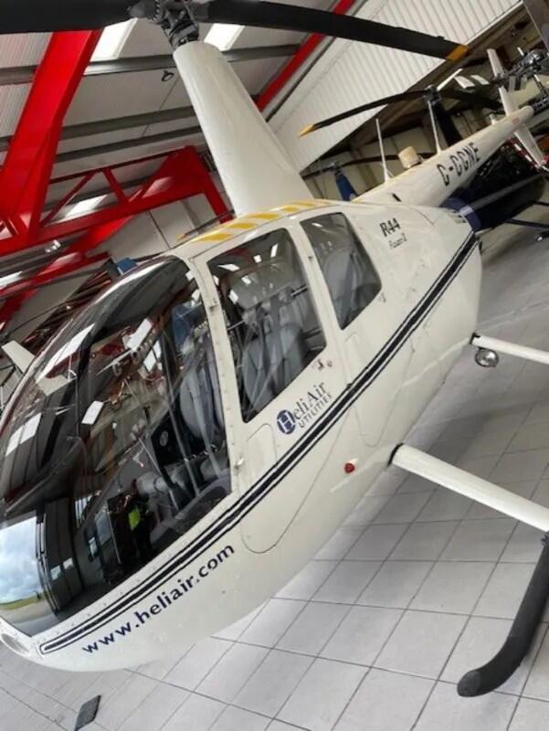 로빈슨 R44 Raven II 2010 사진 2