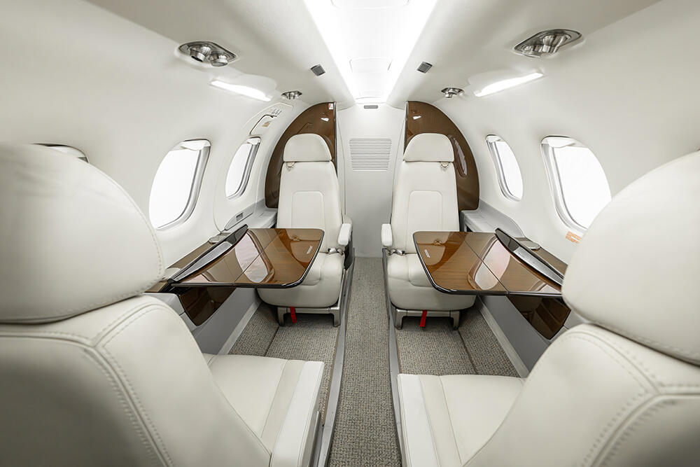 엠브라에르 Phenom 100E 2014 사진 7