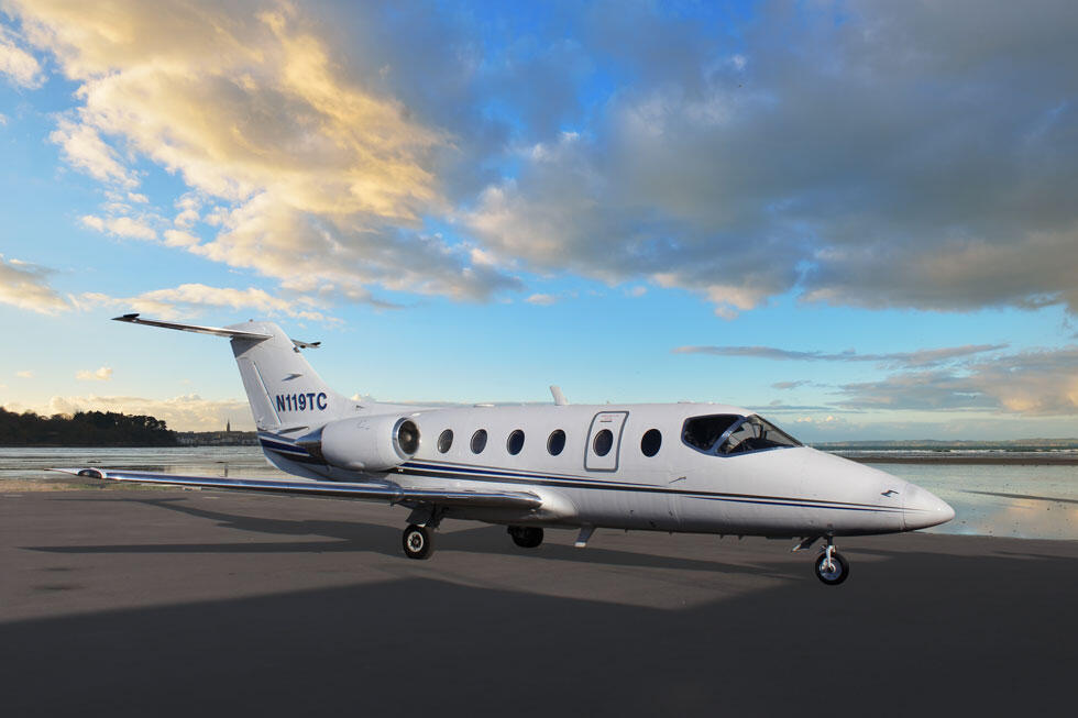 호커 Beechjet 400A 2000 사진 1