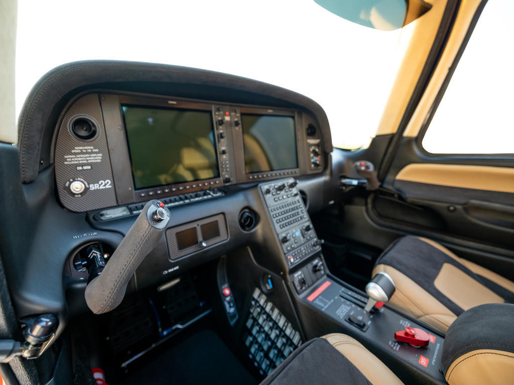 시러스 SR22 G6 GTS 2021 사진 4
