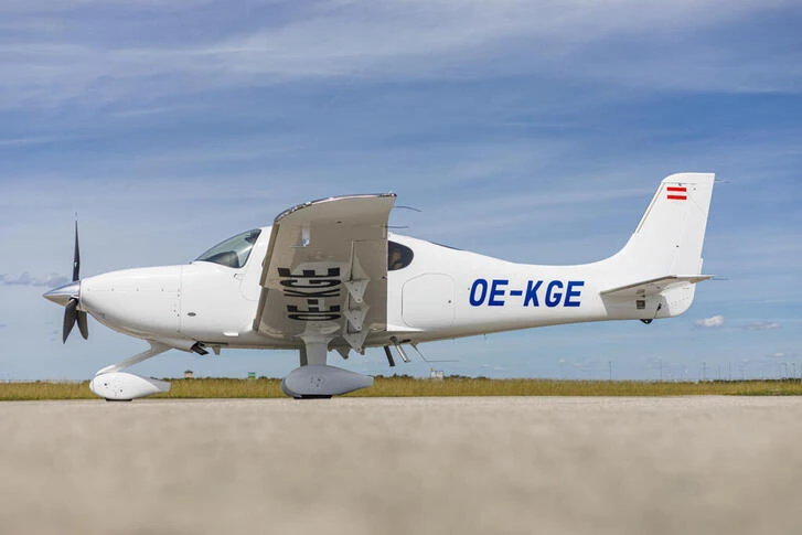 2018 Cirrus SR22T G6 GTS, Austria, photo 20