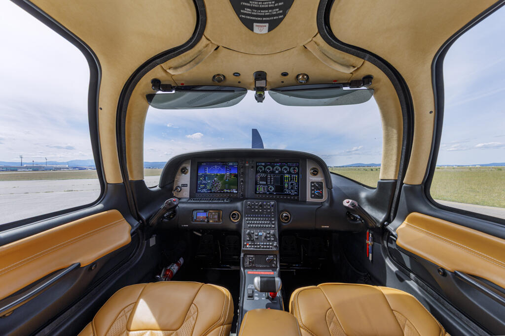 시러스 SR22T G6 GTS 2018 사진 5