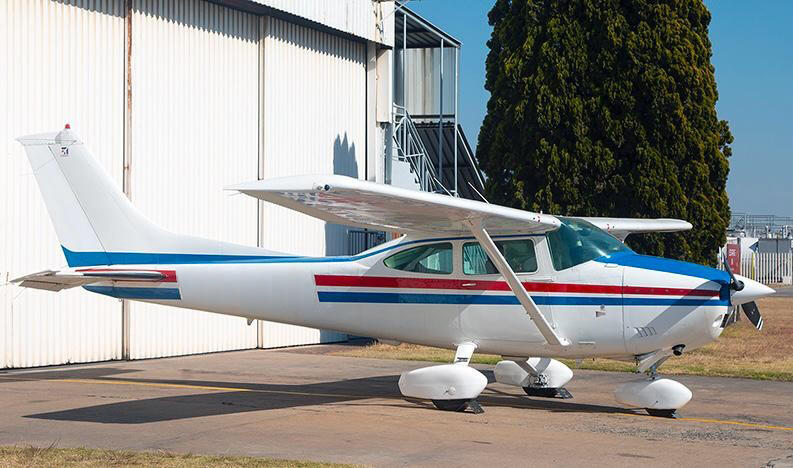 세스나 182Q Skylane 1980 사진 1