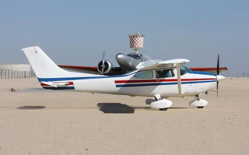 세스나 182Q Skylane 1980 사진 4