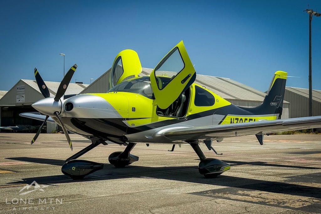 시러스 SR22T G7 2024 사진 1