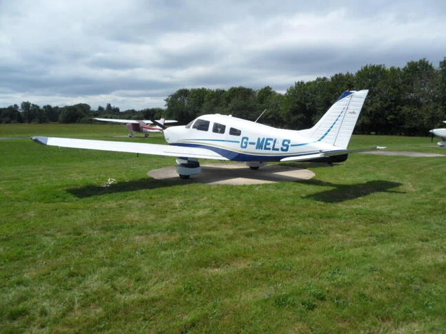 2006 Piper Archer III, England, United Kingdom, photo 2