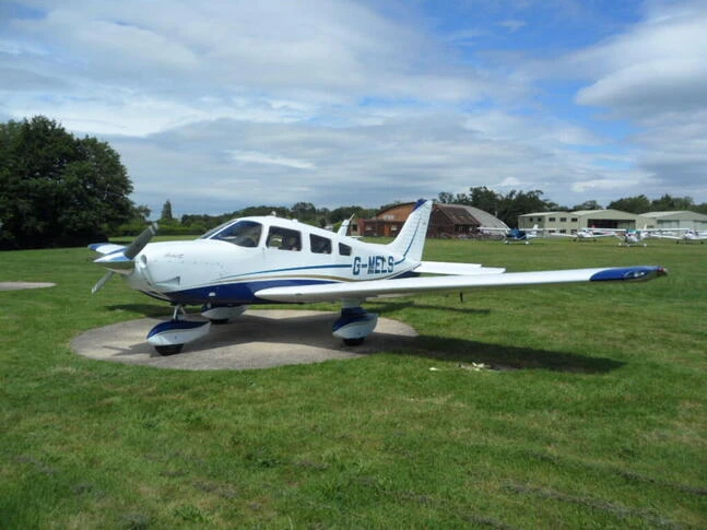2006 Piper Archer III, England, United Kingdom, photo 4