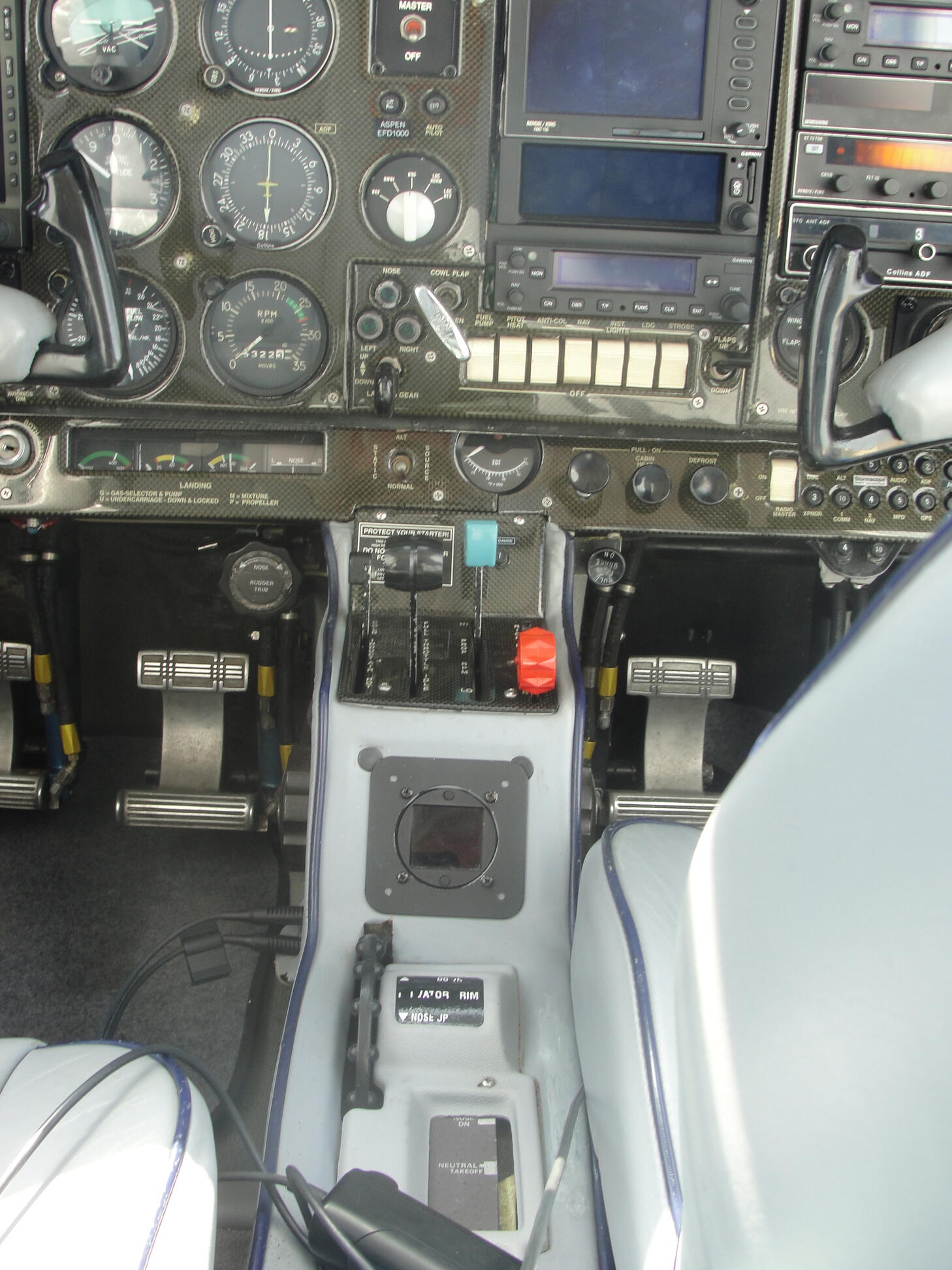 COMMANDER 114B 1977 사진 5