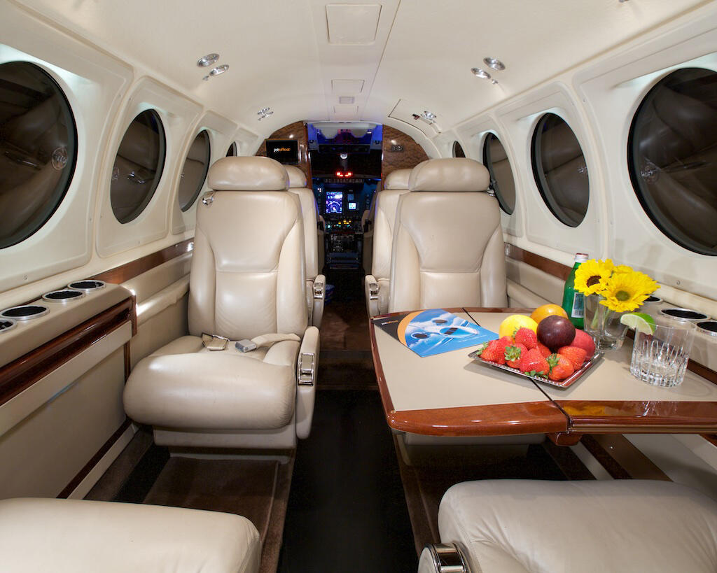 2008 Beechcraft King Air B200GT, photo 4