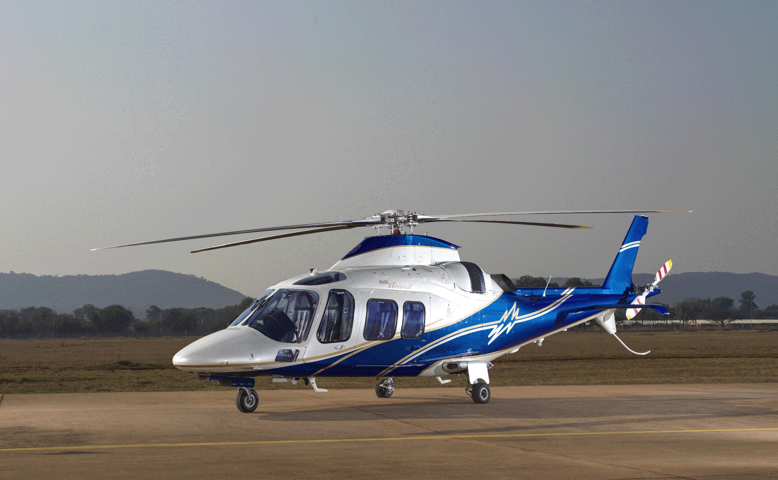 아구스타 A109S Grand 2009 사진 3