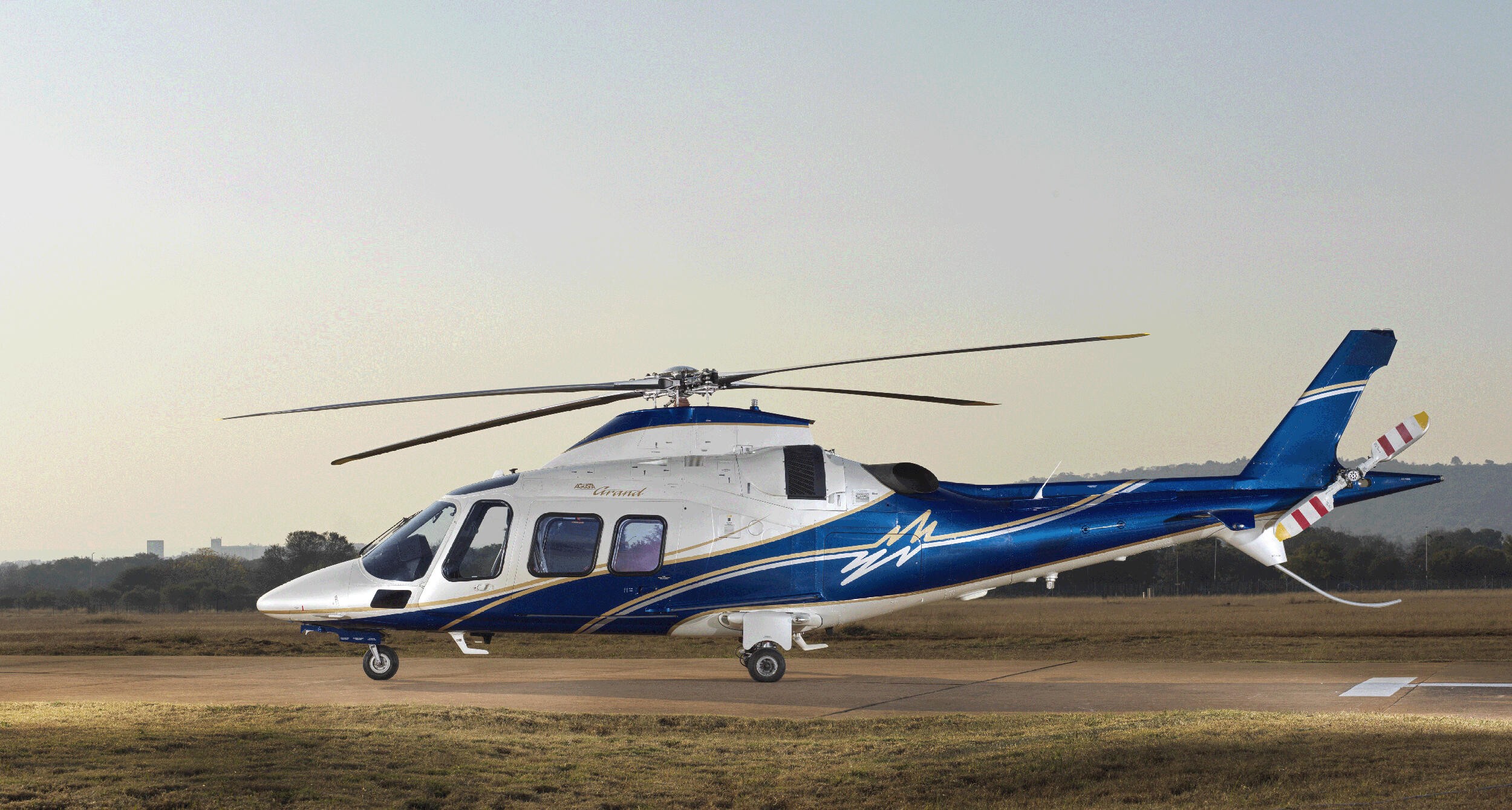 아구스타 A109S Grand 2009 사진 7