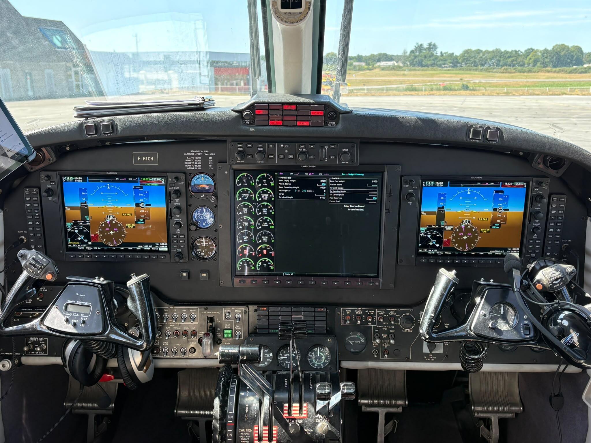 1982 Beechcraft King Air B200, photo 2