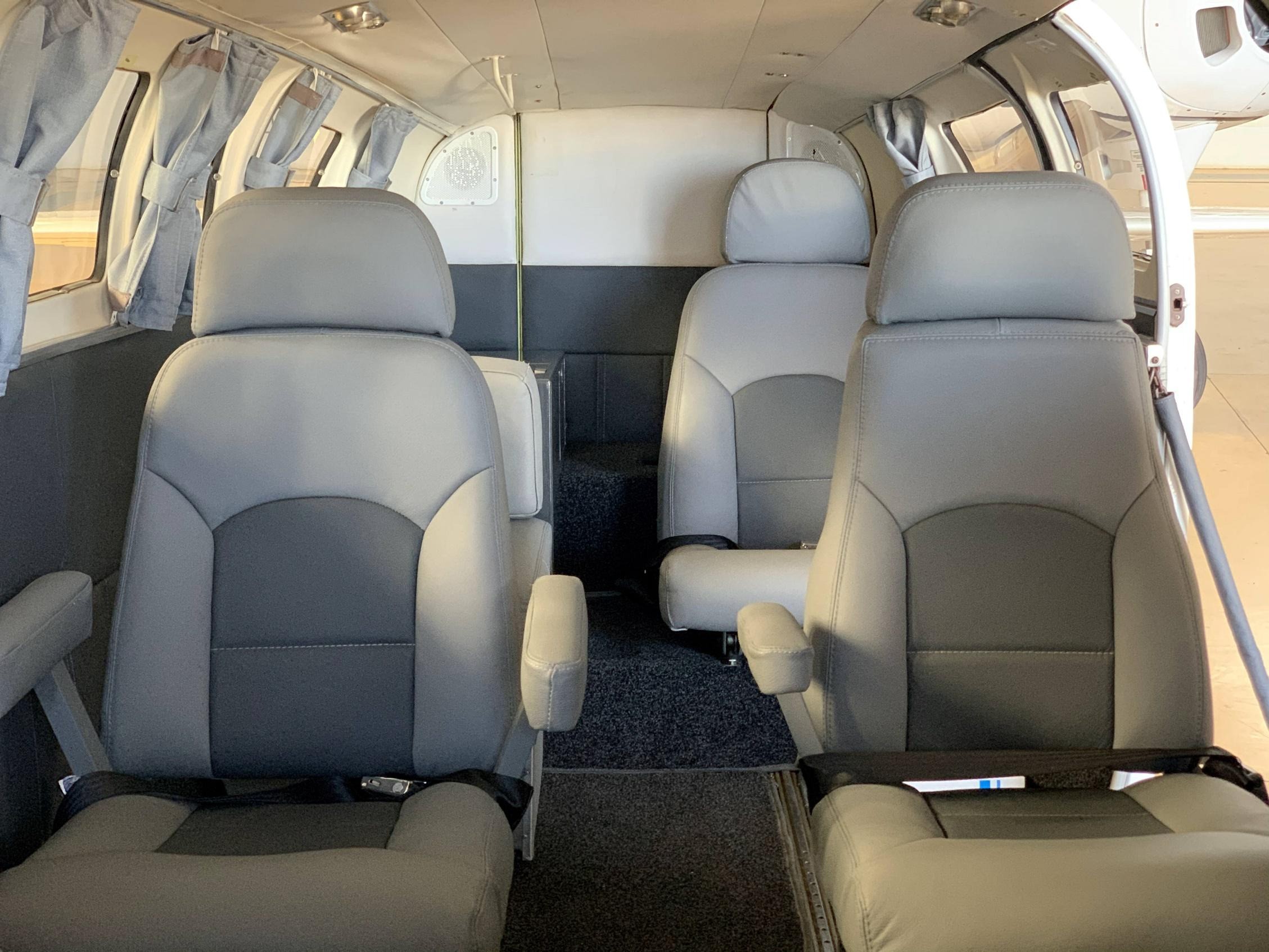 1980 Cessna 402C, photo 5