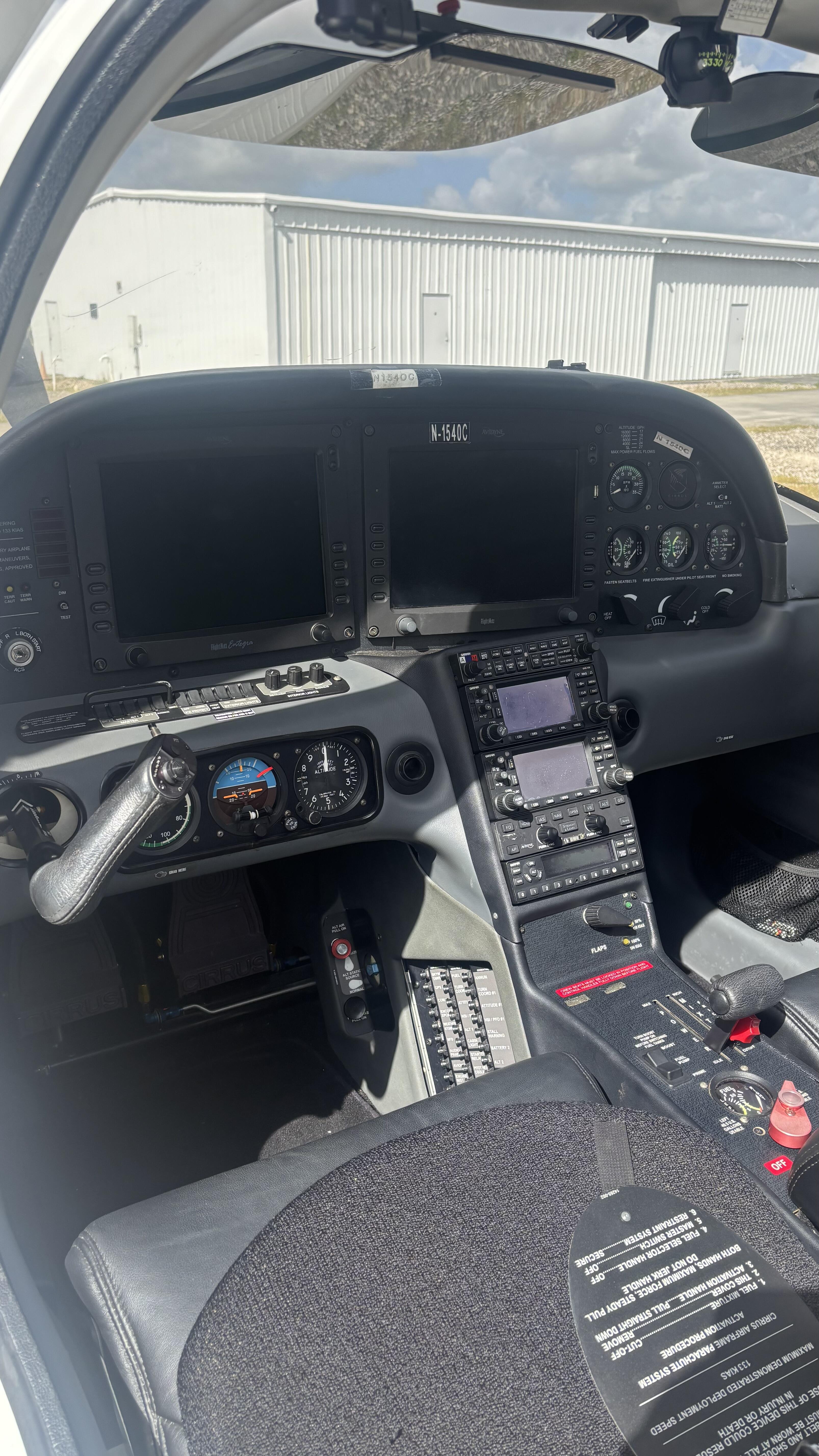 시러스 SR22 G2 GTS 2005 사진 4