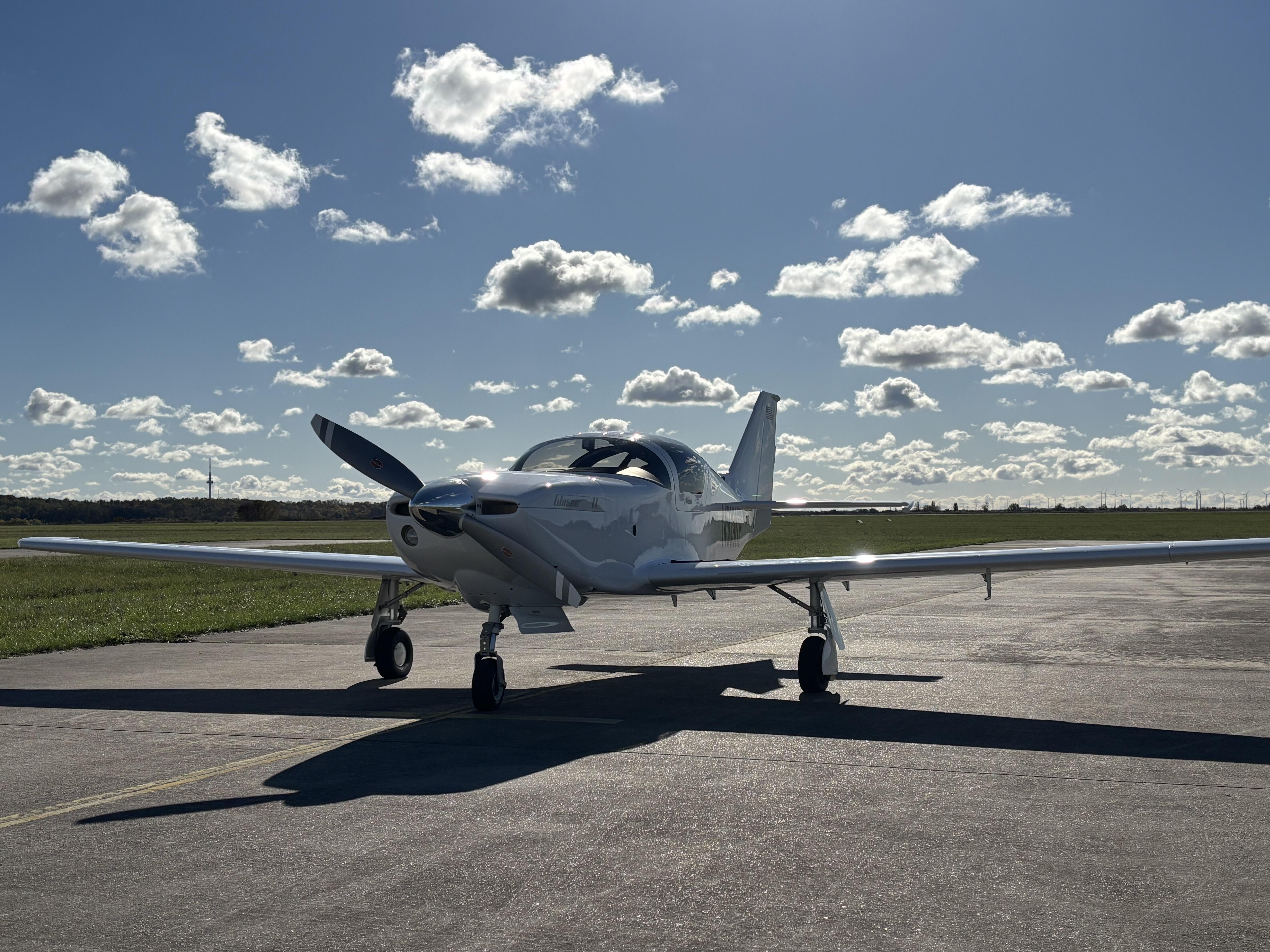 GLASAIR II 2010 사진 1