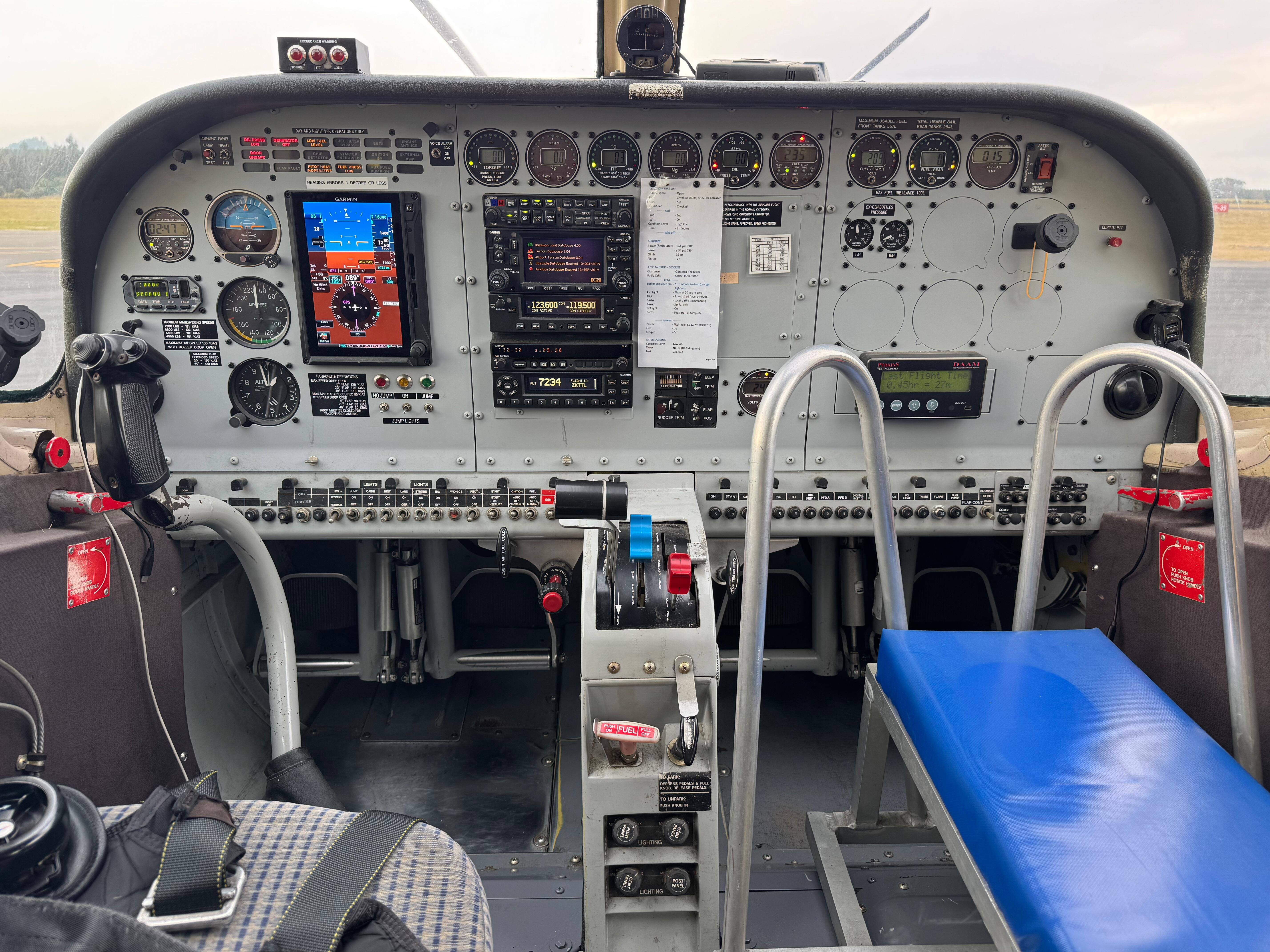 PACIFIC AEROSPACE P-750 Xstol 2004 사진 3